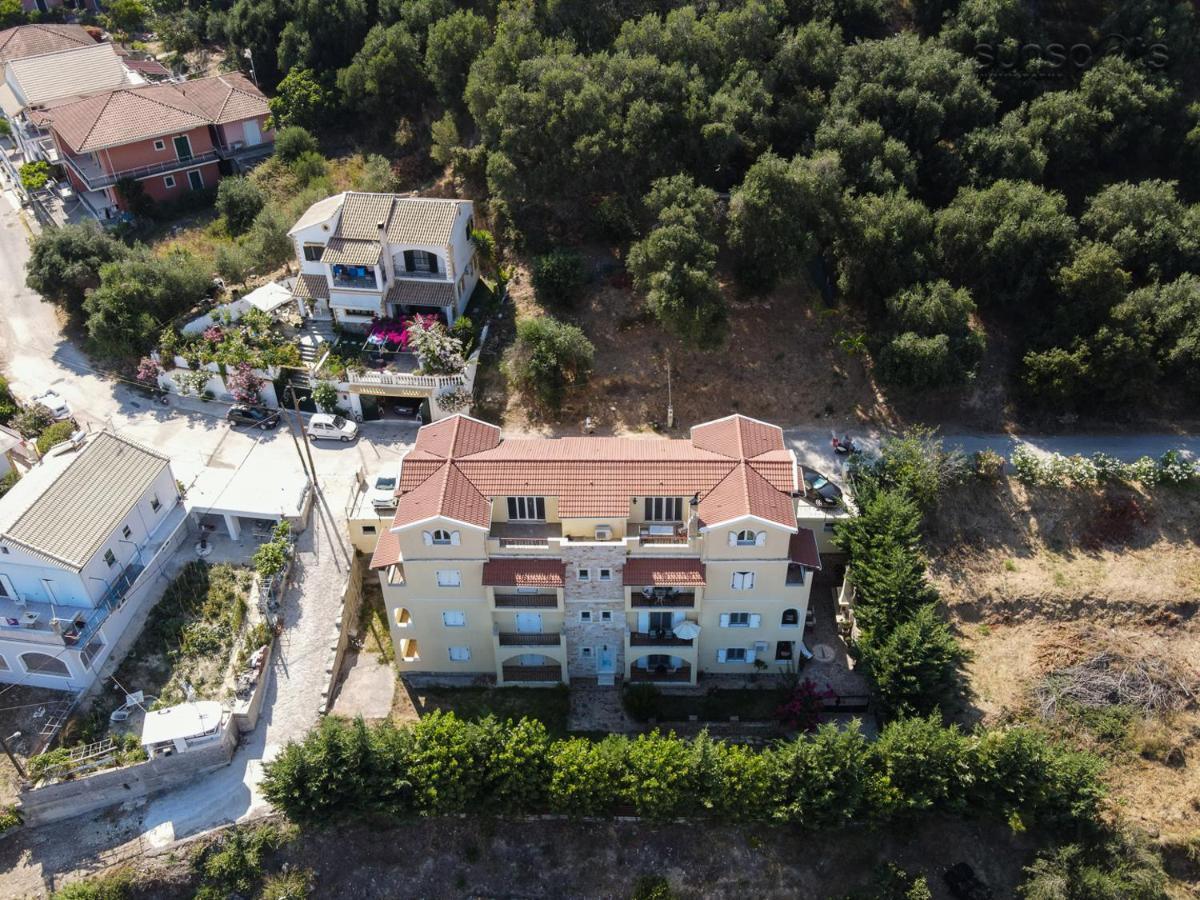 Villa Konstantina Petriti  Экстерьер фото