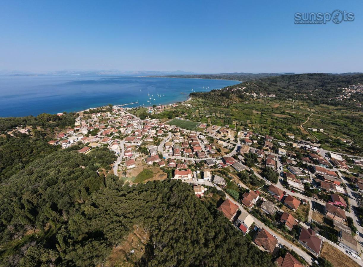 Villa Konstantina Petriti  Экстерьер фото