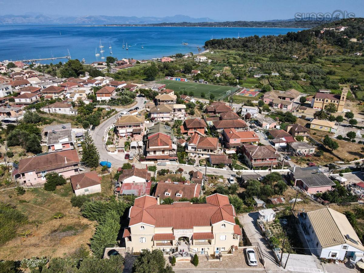 Villa Konstantina Petriti  Экстерьер фото