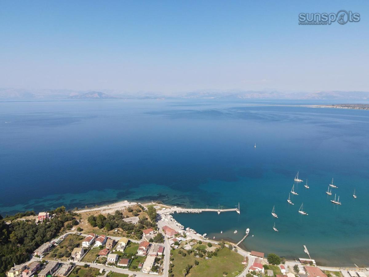 Villa Konstantina Petriti  Экстерьер фото